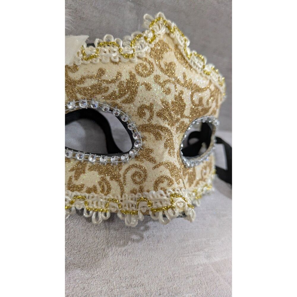 Venetian-style Masquerade Mask - Picture 3 of 6
